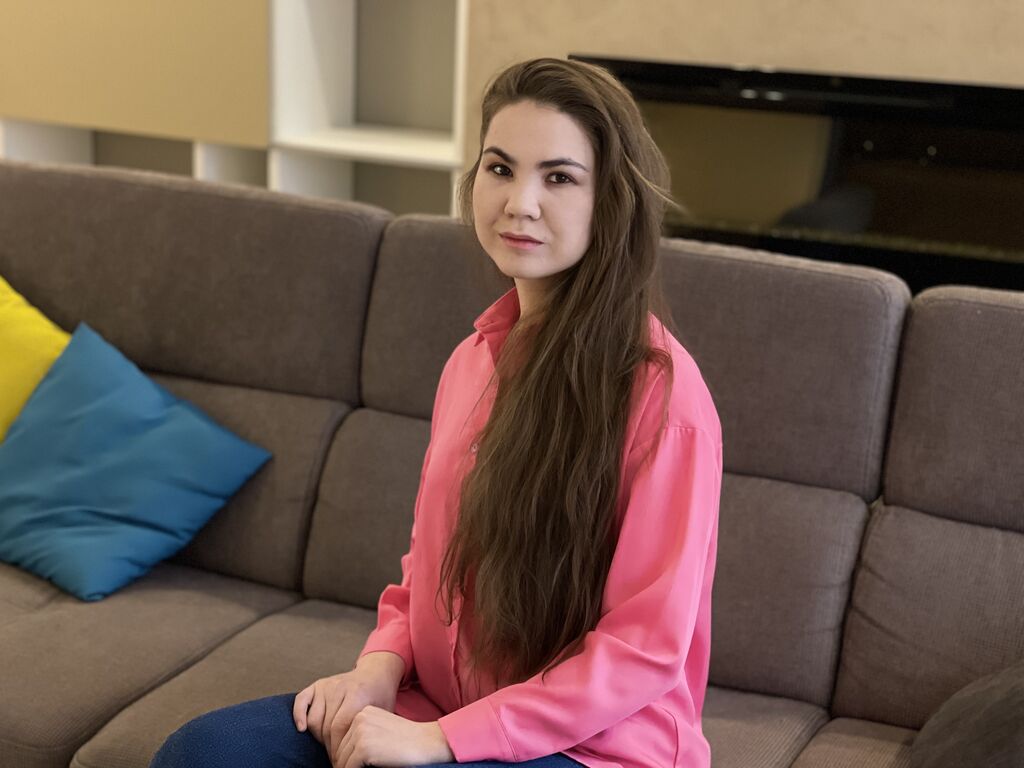 Live sex webcam photo for CarolAustins #277682600