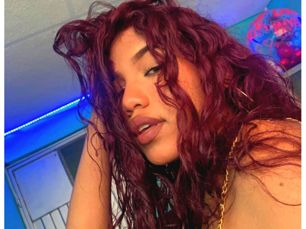 Live sex webcam photo for CataleyaThoms #277746705