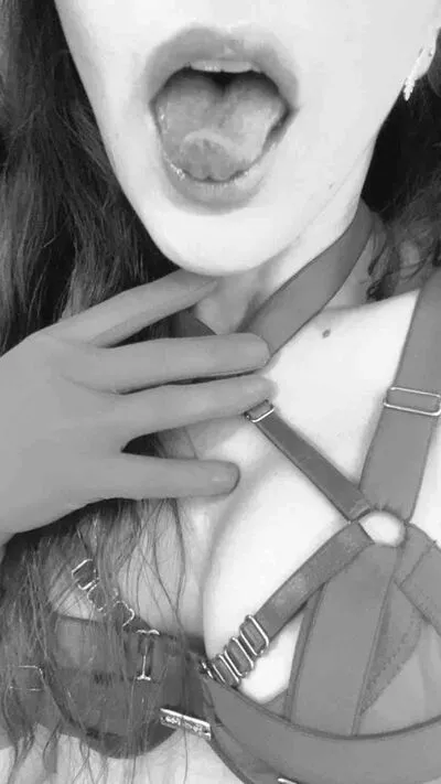 Live sex webcam photo for CataleyaVelez #290169132