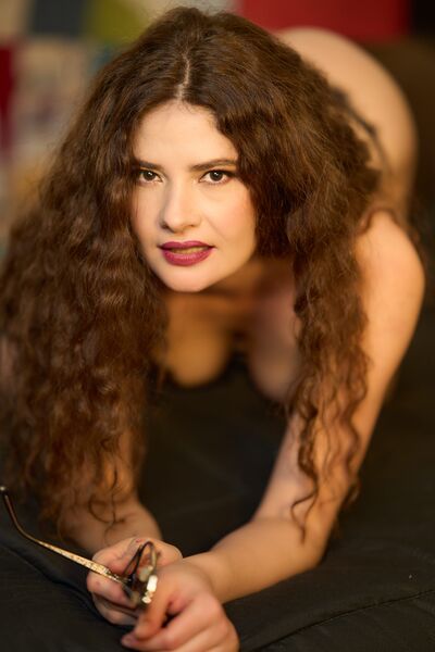 Live sex webcam photo for CelineBoyer #290121680