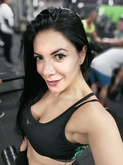 Live sex webcam photo for ChandrelRose #290168444