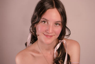 Live sex webcam photo for ChloeDurgot #290157052