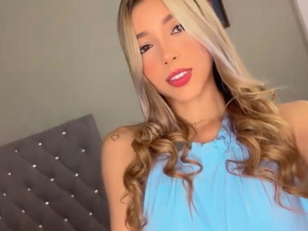 Live sex webcam photo for ChloeGiill #278224610