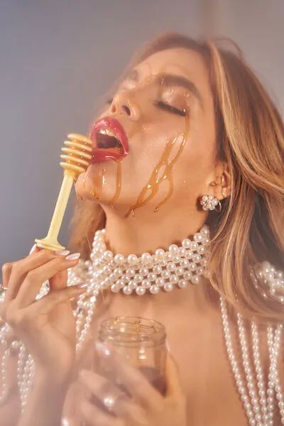 Live sex webcam photo for ChloeNova #290138489