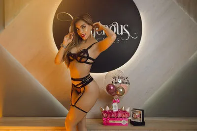 Live sex webcam photo for ChloeNova #290138597