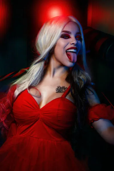 Live sex webcam photo for ChloeNova #290138606