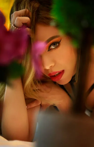 Live sex webcam photo for ChloeNova #290138622