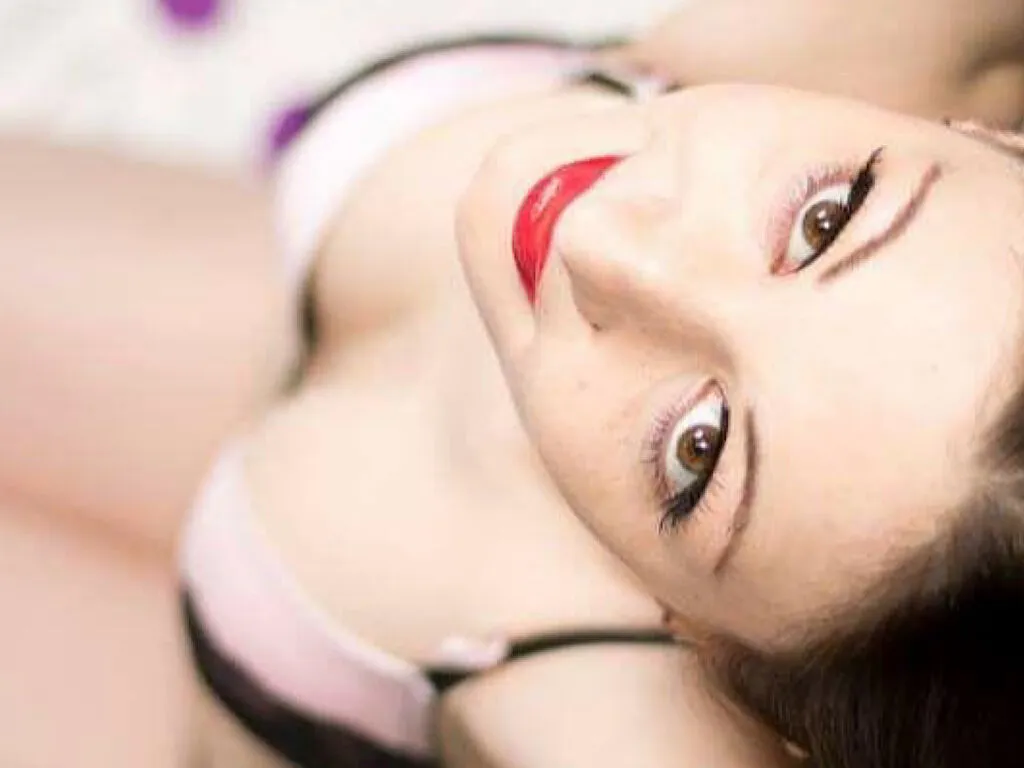 Live sex webcam photo for ChrisDhar