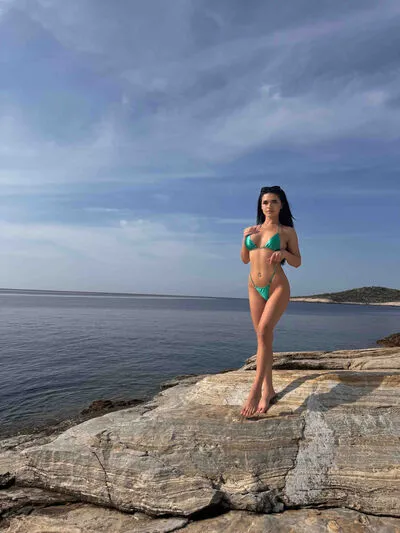 Live sex webcam photo for CindyCall #290168622