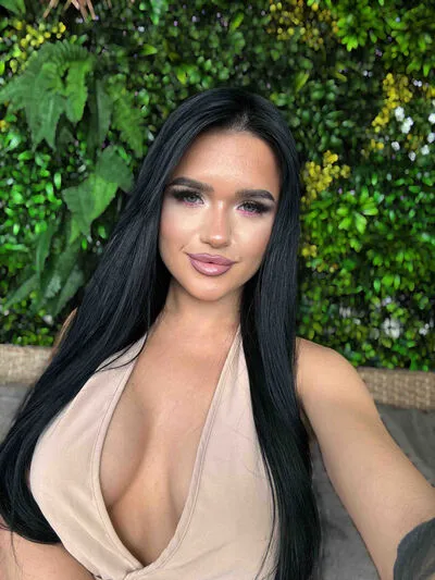 Live sex webcam photo for CindyCall #290168625