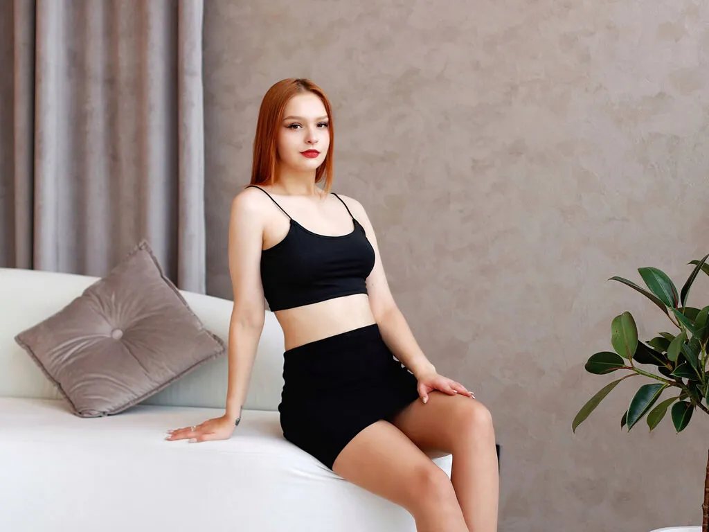 Live sex webcam photo for CindyGarets #276624766