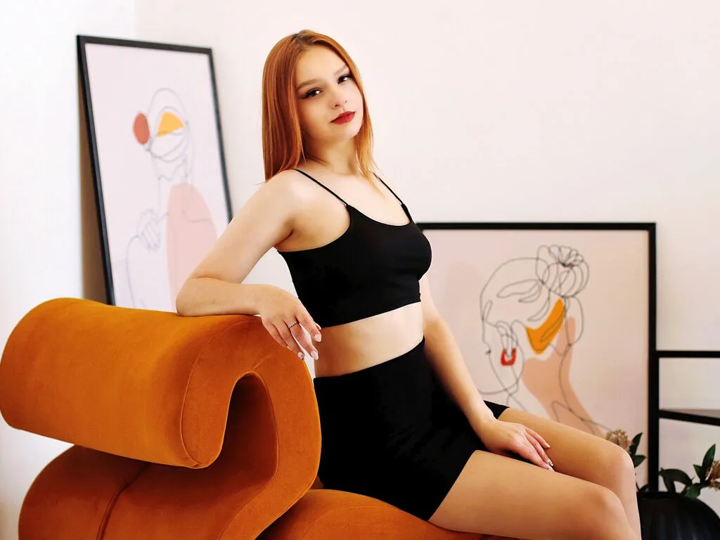 Live sex webcam photo for CindyMabels #276408131