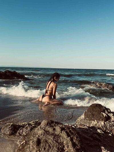 Live sex webcam photo for CleoCharm #290119919