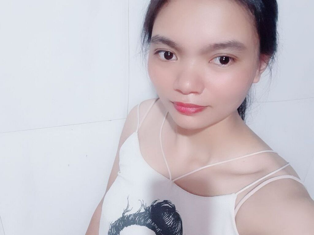 Live sex webcam photo for ConalWhite #276282096