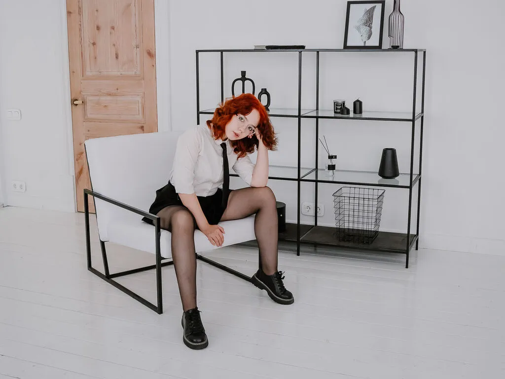 Live sex webcam photo for CorneliaOwen #276539999