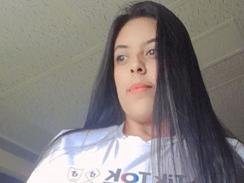 Live sex webcam photo for CristalVenedet #277542624