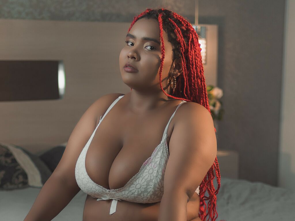 Live sex webcam photo for CrystalTeller #276570471