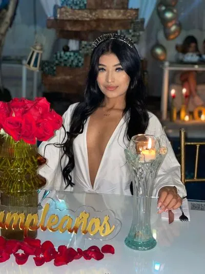 Live sex webcam photo for DanielaMills #290168865