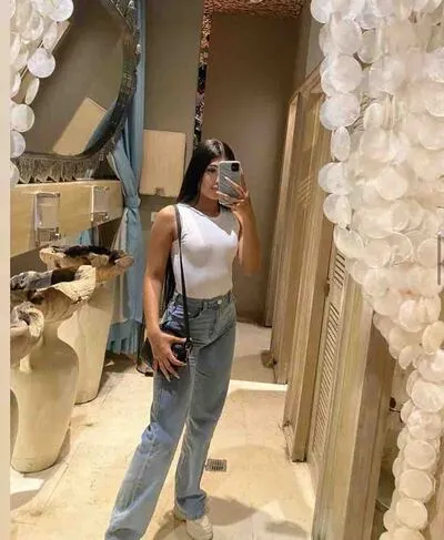 Live sex webcam photo for DanielaMills #290168893