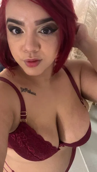 Live sex webcam photo for DannaFerlucio #290127971