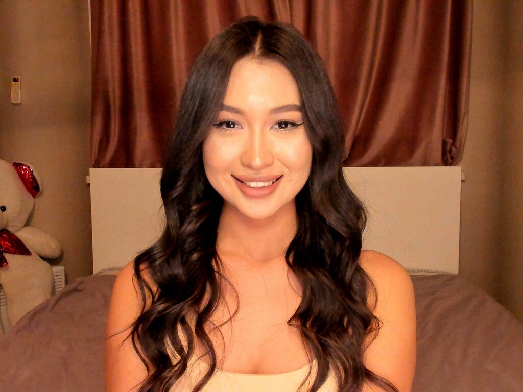 Live sex webcam photo for DianaKhan #276440587