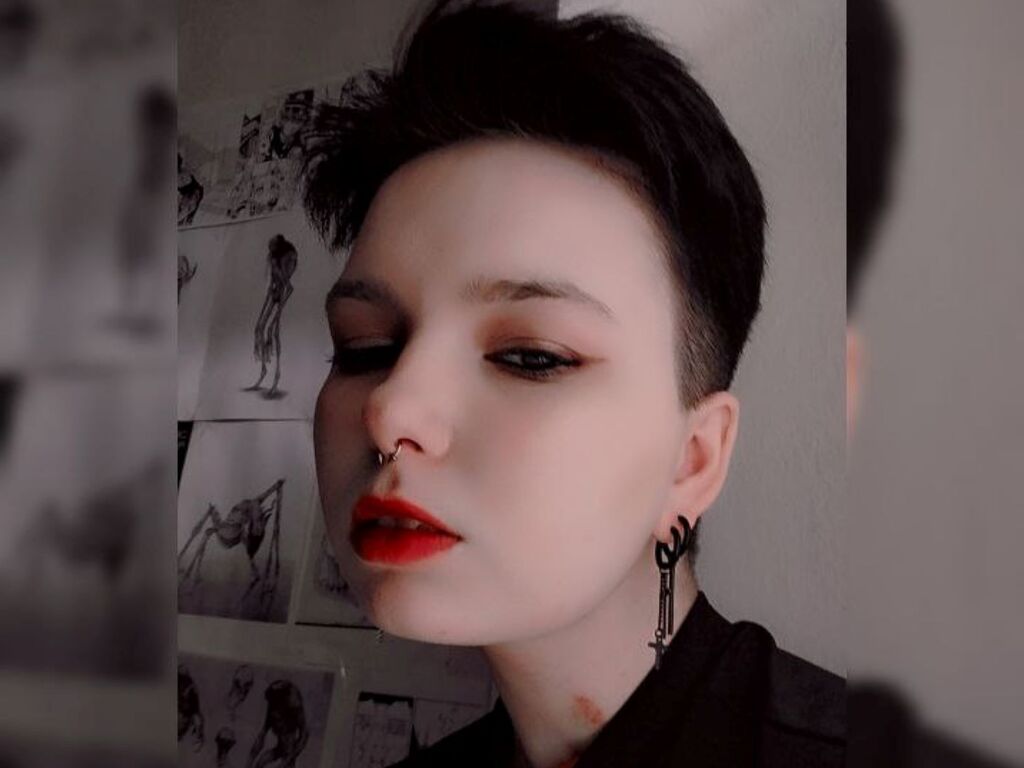 Live sex webcam photo for DominoBanwell #278223399