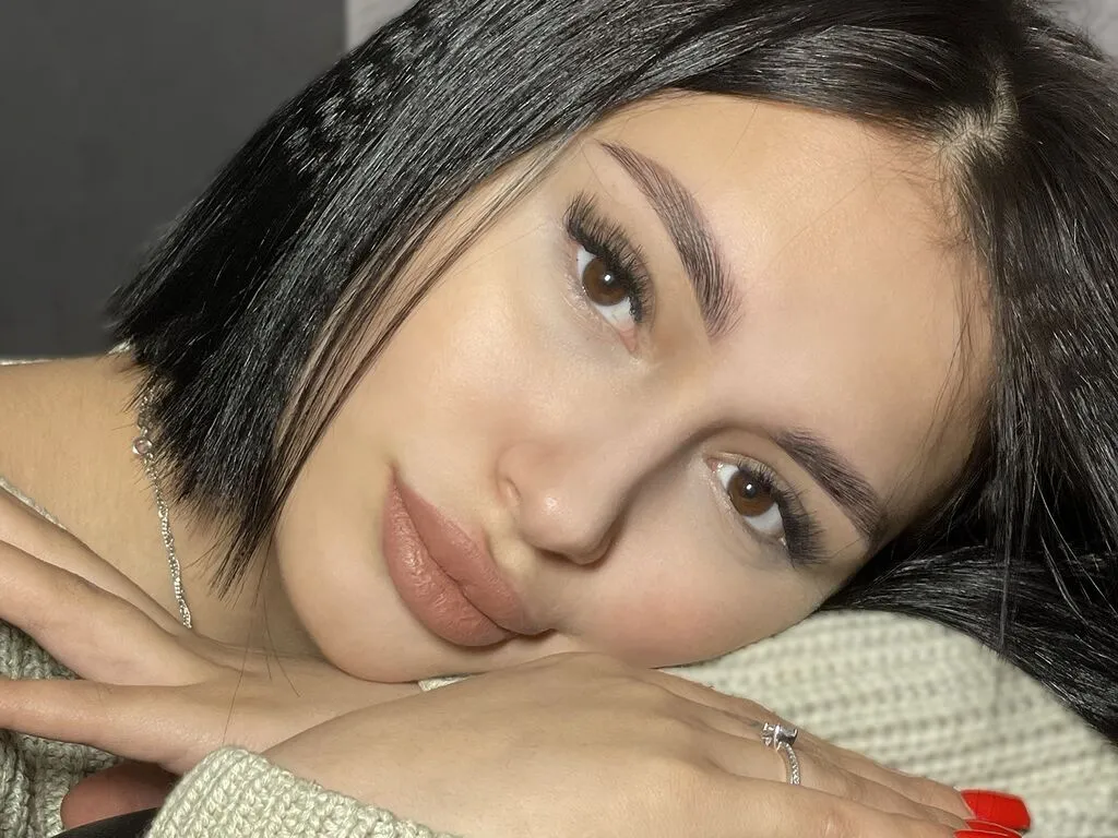 Live sex webcam photo for DoraDish #276940123