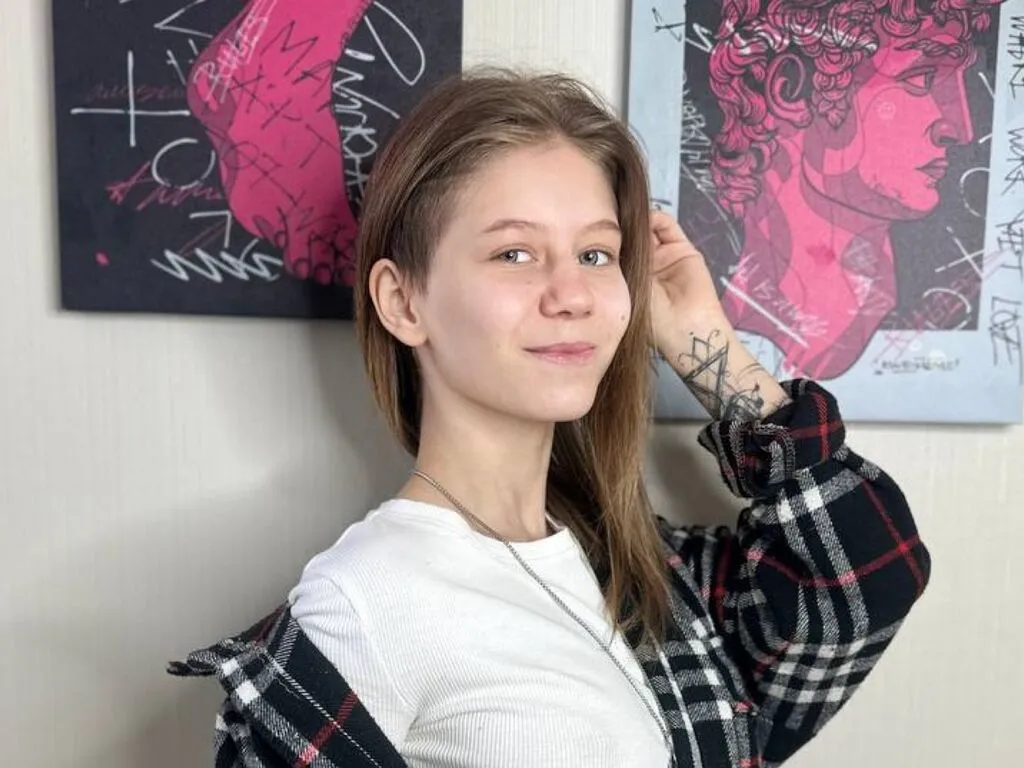 Live sex webcam photo for DorettaCreighton #278086732