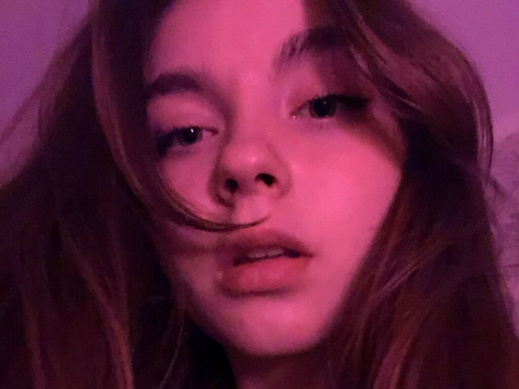 Live sex webcam photo for EdaFitch #277743148