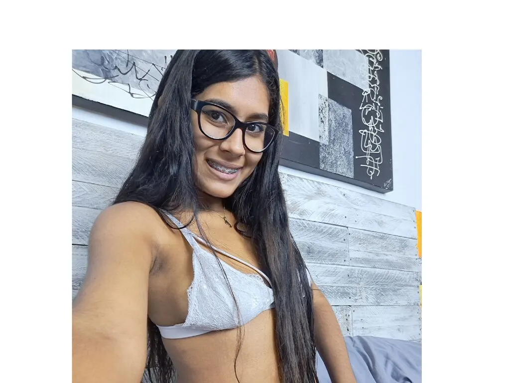 Live sex webcam photo for EdimWilliams #276909591