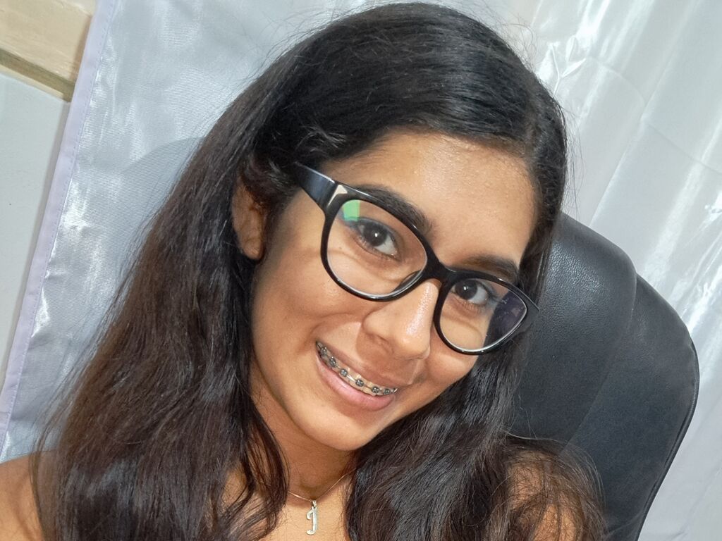 Live sex webcam photo for EdimtHernandez #277025124