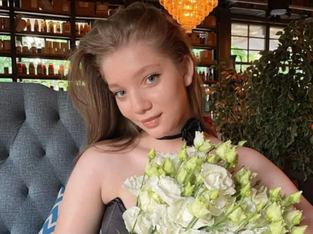 Live sex webcam photo for EdithBulkley