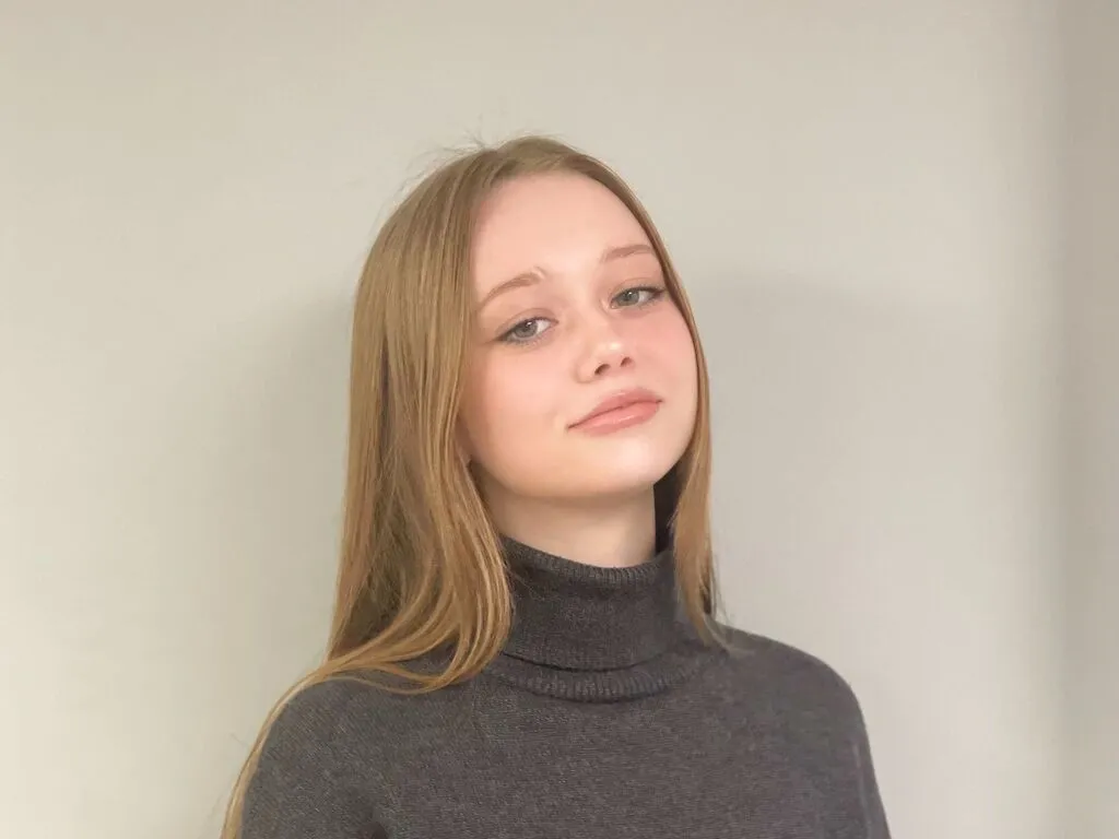 Live sex webcam photo for EdlinBarrick