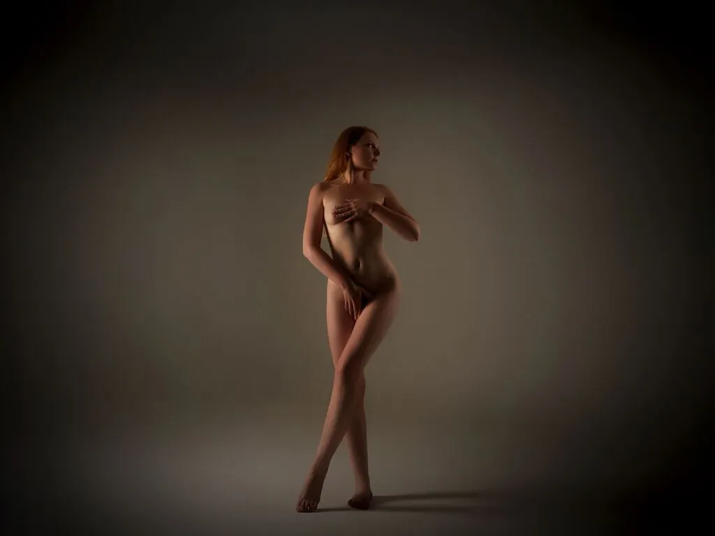 Live sex webcam photo for ElaizaWinn #276157948