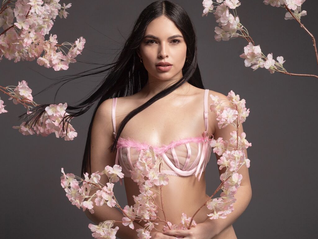 Live sex webcam photo for EliHodson #277826885