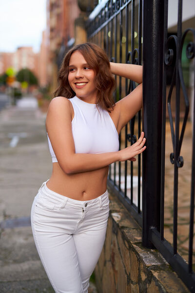 Live sex webcam photo for ElizaBenetti #290124117