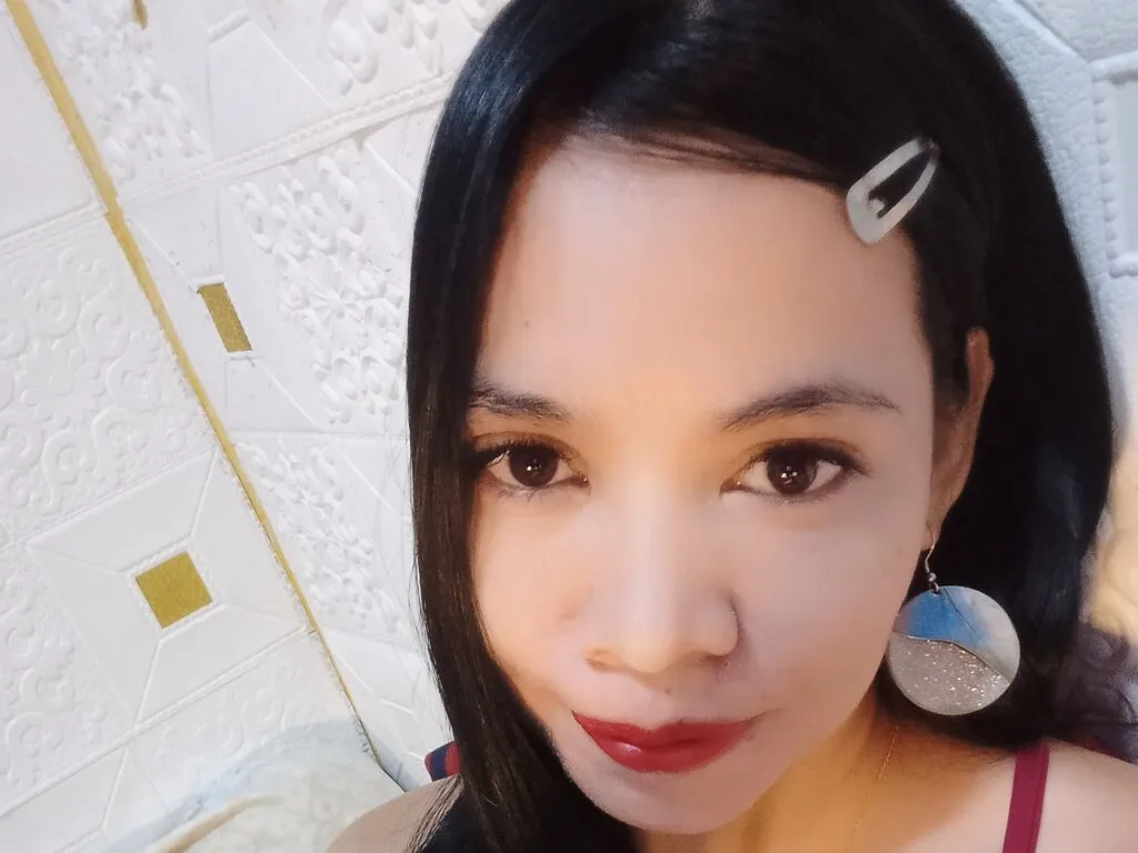 Live sex webcam photo for ElizabethCrowe