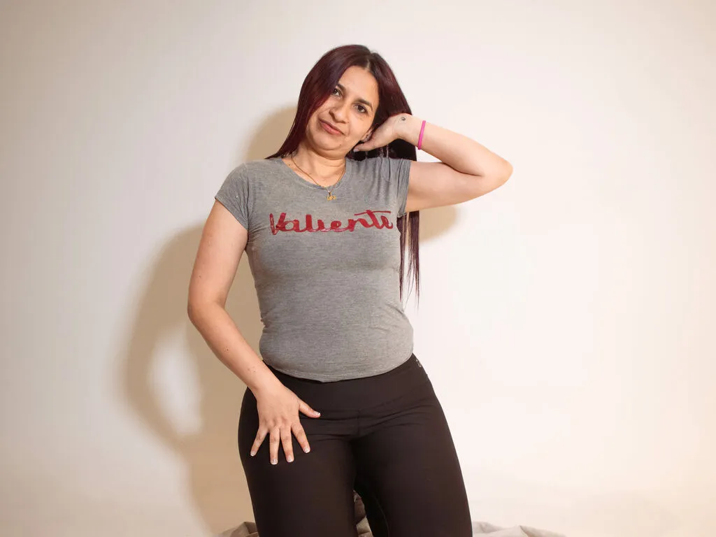 Live sex webcam photo for EllaValentiny #276718211