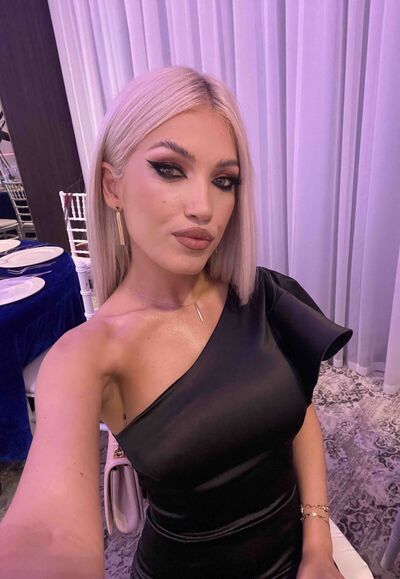 Live sex webcam photo for ElsaFire #290193001