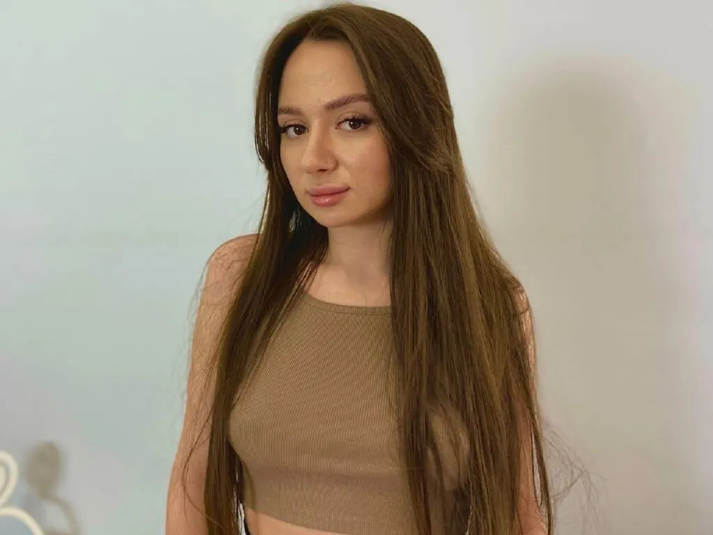 Live sex webcam photo for EmilieNelson #276530740