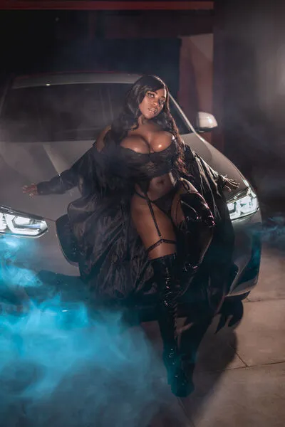 Live sex webcam photo for EmilyKorz #290157832