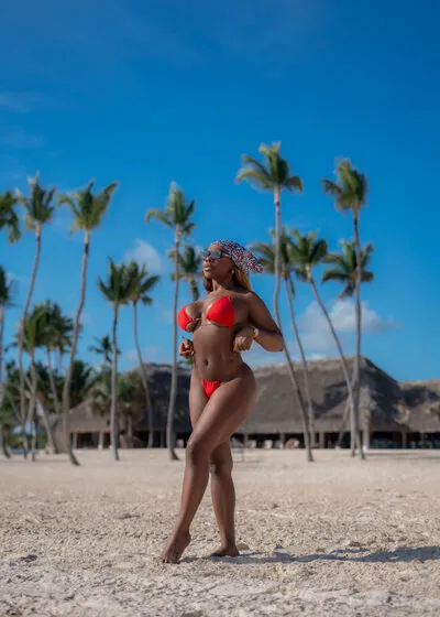 Live sex webcam photo for EmilyKorz #290157860