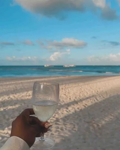 Live sex webcam photo for EmilyKorz #290157864