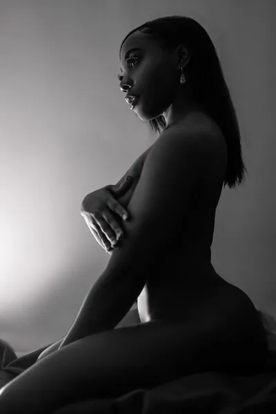 Live sex webcam photo for EmilyKorz #290157967