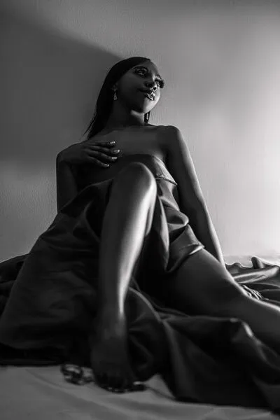 Live sex webcam photo for EmilyKorz #290157972