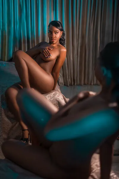 Live sex webcam photo for EmilyKorz #290158005