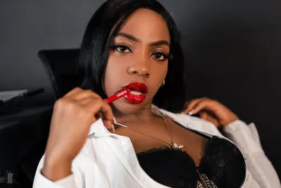 Live sex webcam photo for EmilyKorz #290158064