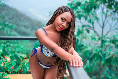 Live sex webcam photo for EmilyKorz #290158103