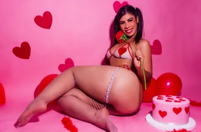 Live sex webcam photo for EmilyKossel #290123812