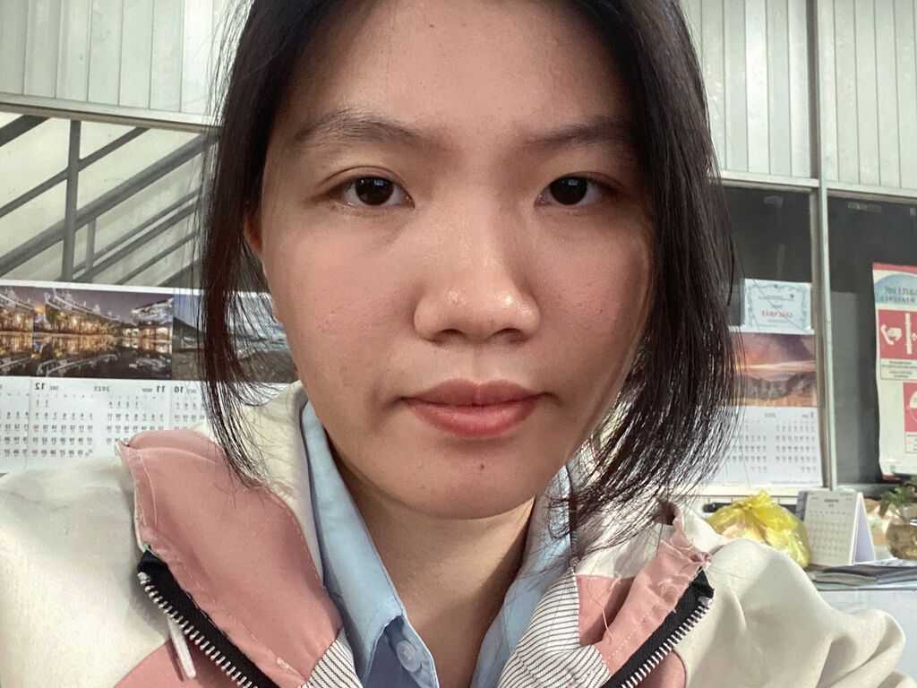 Live sex webcam photo for EmilyTam #276277471